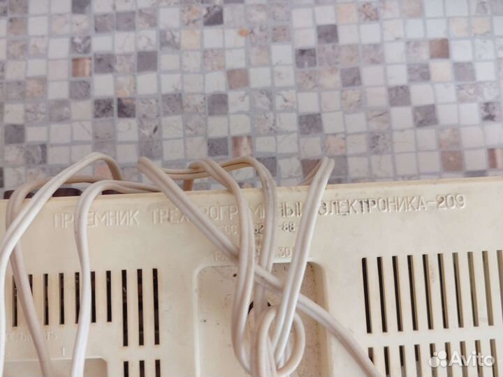 Трехпрограммный радиоприёмник