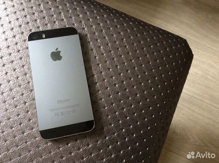 iPhone 5S, 16 ГБ