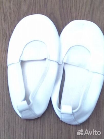 Продам чешки б/у, 25 размер, кожанные