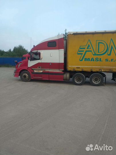 Volvo VNL 670, 2003