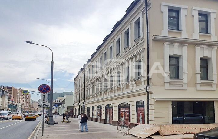 13,6 кв.м/Продажа торгового помещения/цао/Новослоб