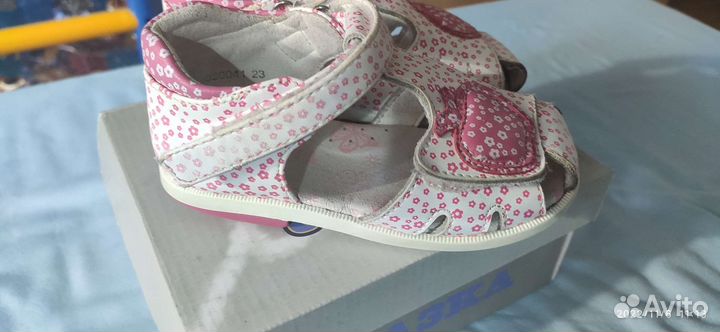 Босоножки для девочки