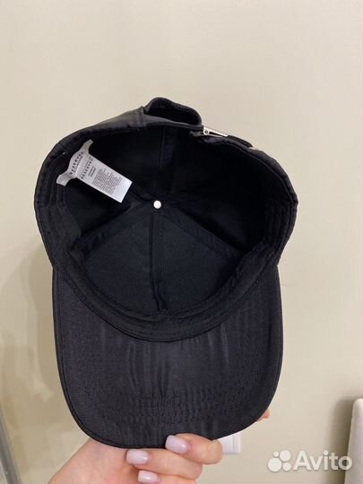 Кепка женская черная