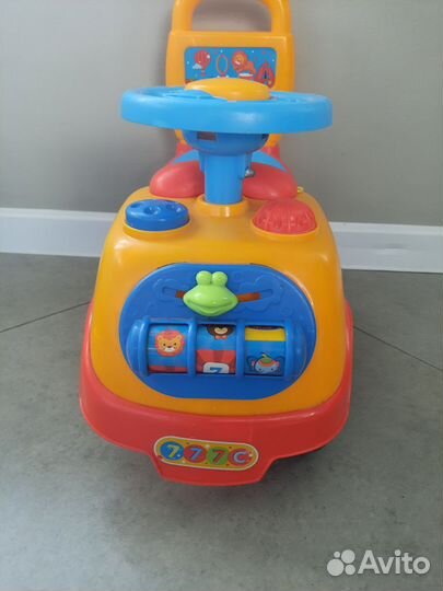 Машинка каталка толокар