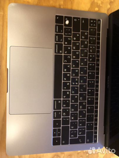 Macbook pro 13 2018 i7 16gb