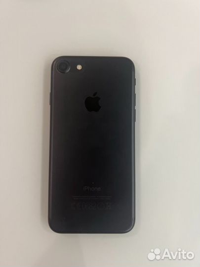 iPhone 7, 32 ГБ