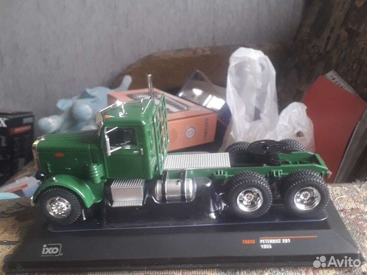 Модель грузовика peterilt 281