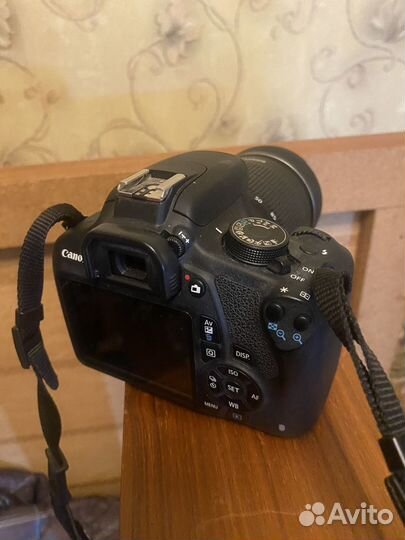 Цифровая камера Canon EOS 1200D