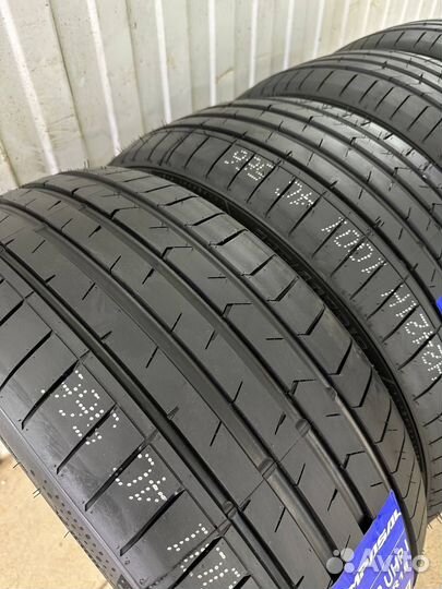 Compasal Blazer UHP II 255/40 R19