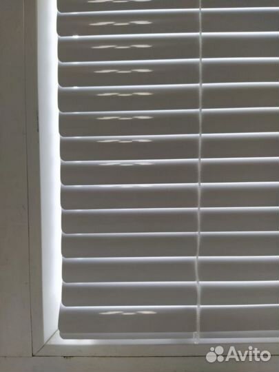 Жалюзи рулонные с направляющими