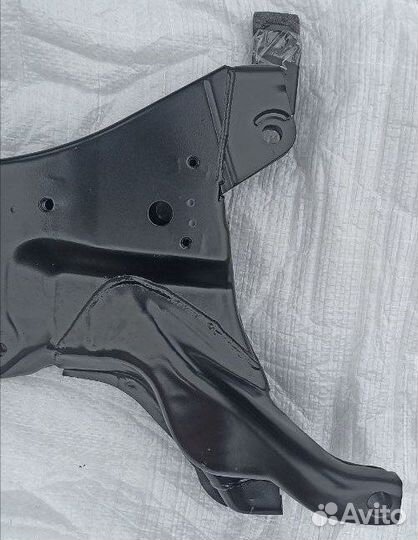 Подрамник передний Mitsubishi Lancer 9/Outlander 1