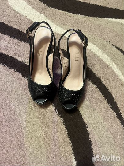 Босоножки женские 36 размер