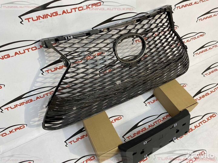 Решетка радиатора Lexus NX200 Стиль F-Sport T0295