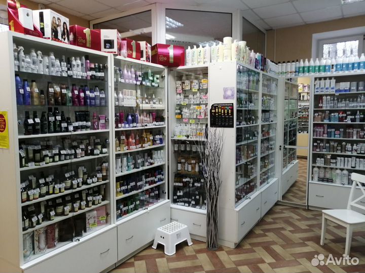 Витрина для магазина косметики