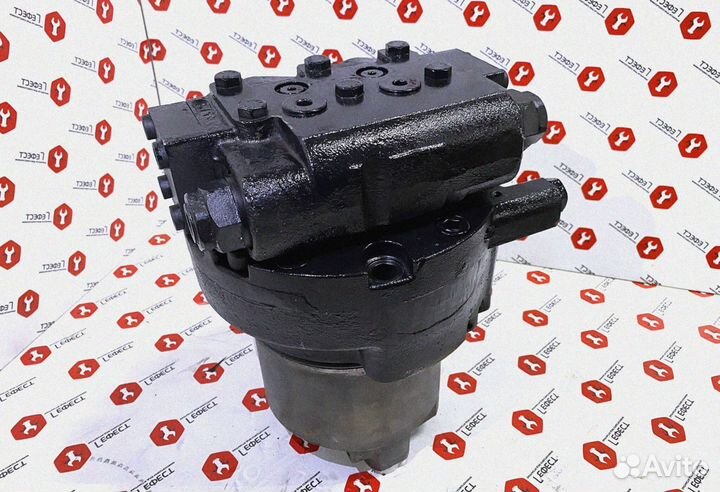 Мотор хода CAT 320D 215-9982