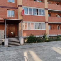 1-к. квартира, 37 м², 1/4 эт.