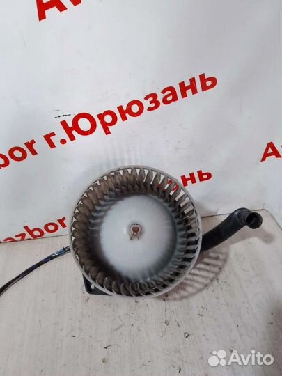 Мотор отопителя Nissan Vanette SK82