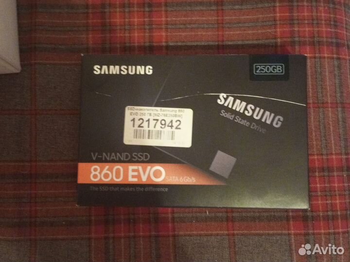 SSD Накопииель Samsung 860