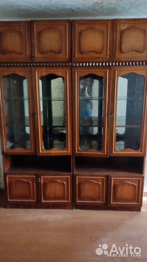 Стенка в гостиную