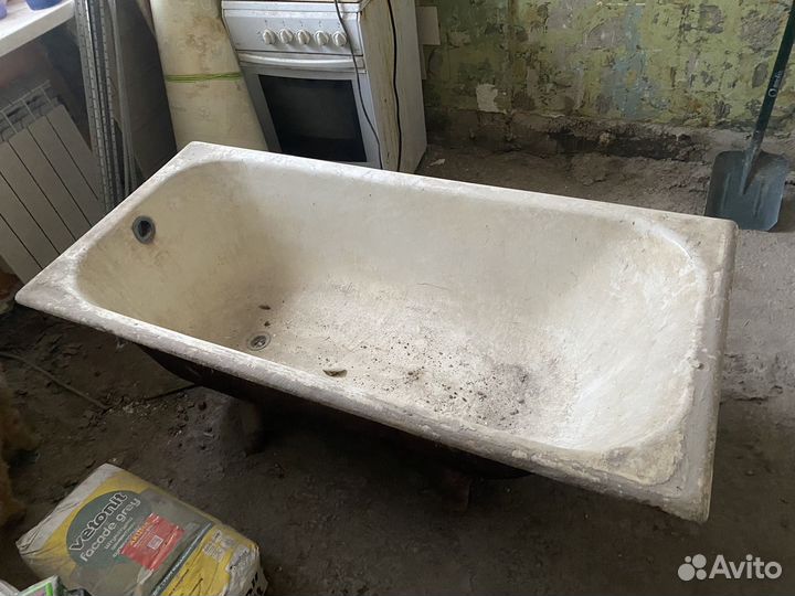 Металл, ванна и батарея 9 секций чугун