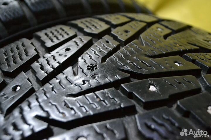 Nokian Tyres Hakkapeliitta 7 SUV 225/60 R17