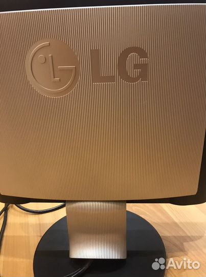 Монитор LG Flatron