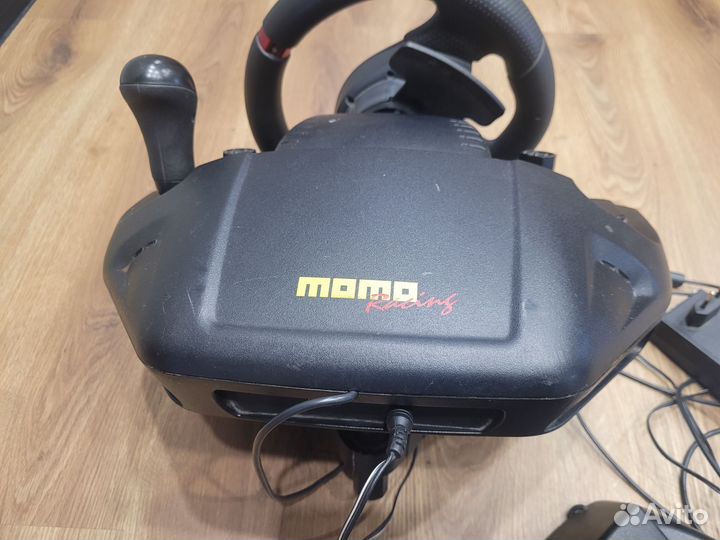 Игровой руль logitech momo racing