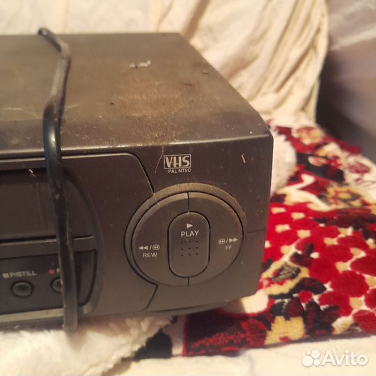 Видеомагнитофон