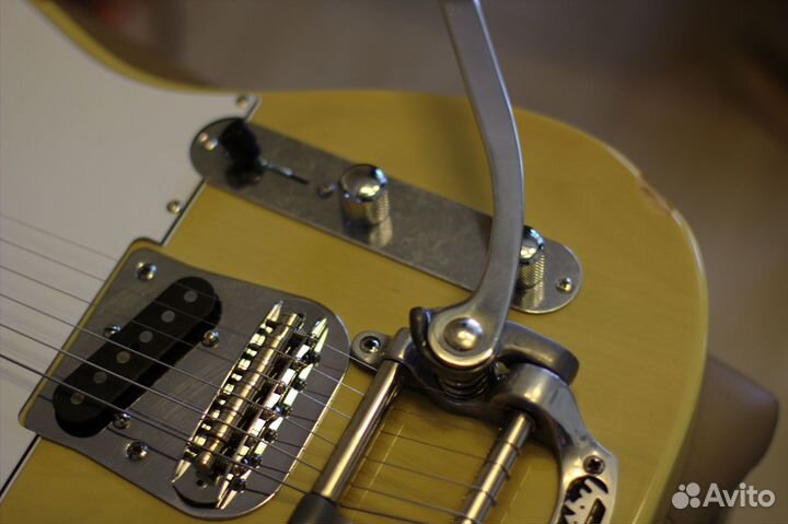 Fender telecaster (butterscotch, bigsby)