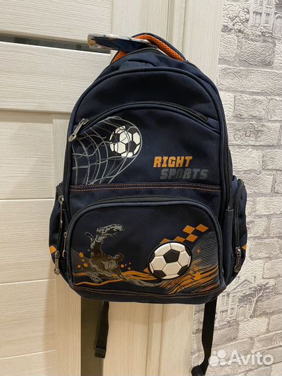 Школьный рюкзак