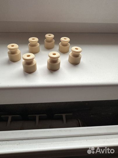 Изолятор для ретро проводки