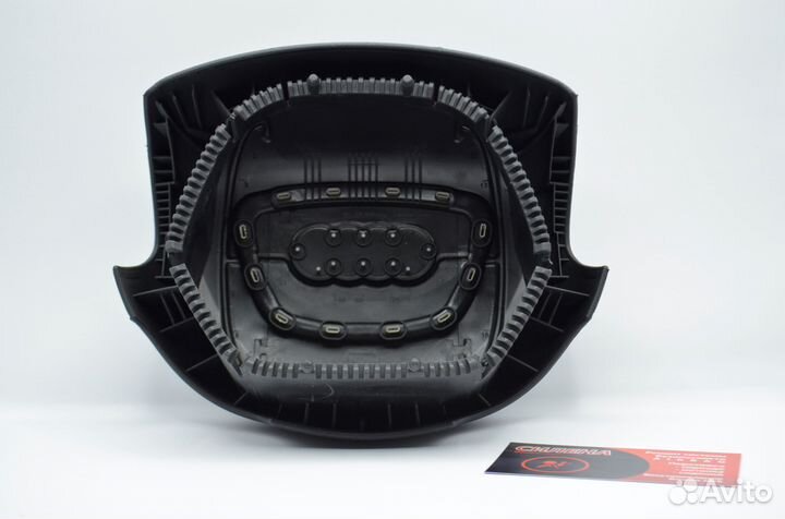 Рулевая накладка Audi A6,Q3,Q5 2011- (пластик)