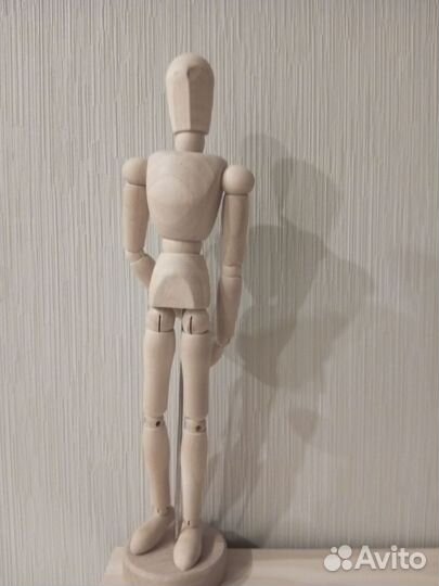 Манекен человека деревянный