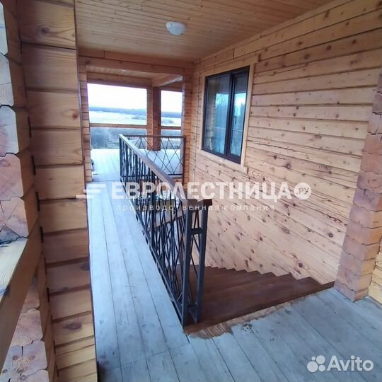 Лестница на металлическом каркасе в дом
