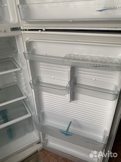 Холодильник бу sharp