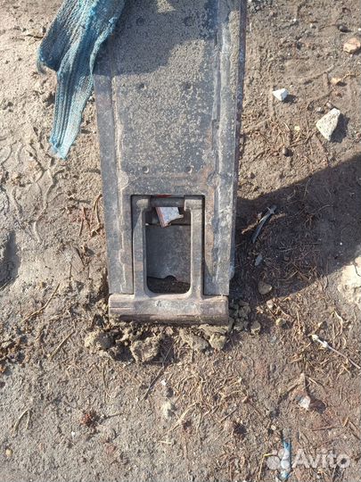 Стойка боковая полуприцеп Schmitz