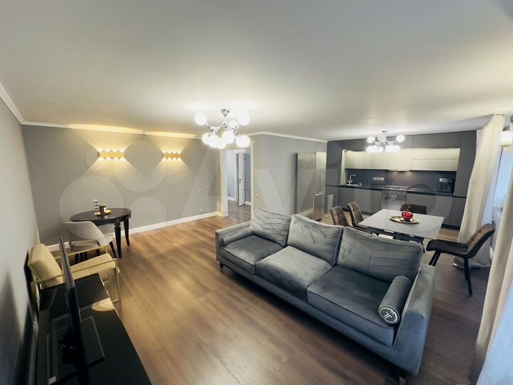 3-к. квартира, 98 м², 3/10 эт.