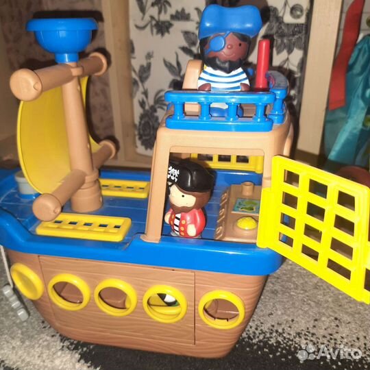 Пиратский корабль