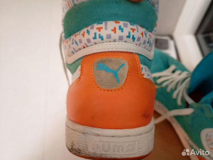 Кроссовки женские