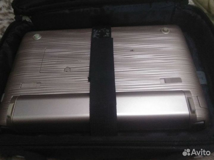 Ноутбук asus