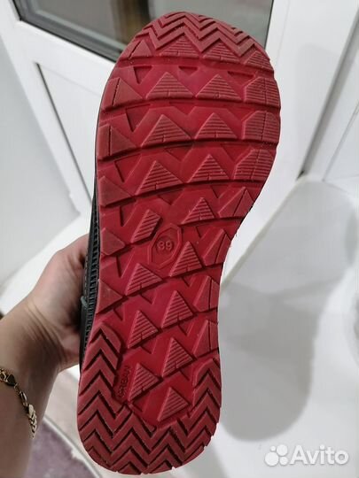 Обувь зимняя кожанная размер 39