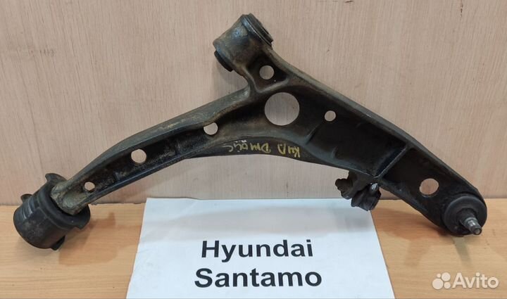 Рычаг передний правый Hyundai Santamo, 2000г