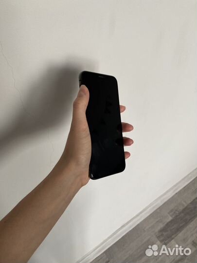 iPhone X, 64 ГБ