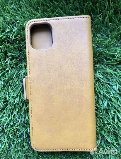 Кожаный чехол-книжка для iPhone