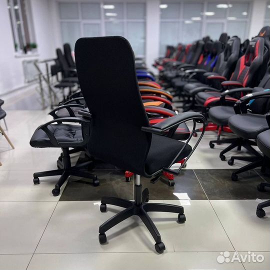 Офисное кресло SU-C-10/подл.100/осн.001 (цвета)