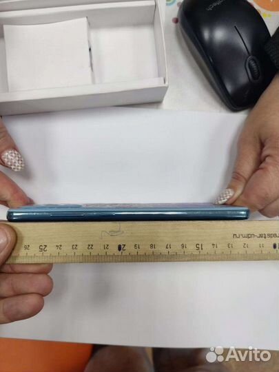 Телефон samsung a52 (8гб/256гб)