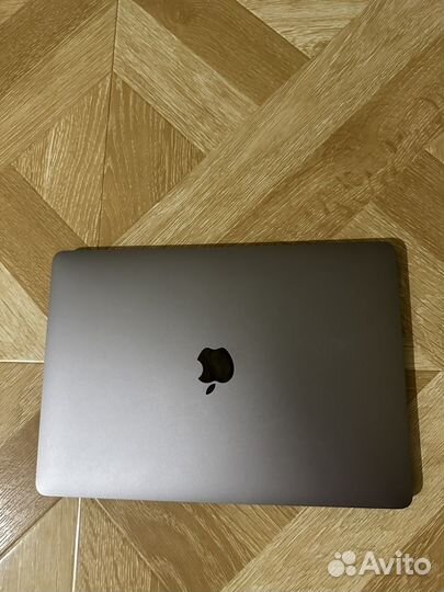 Macbook 13 pro m2 512 gb