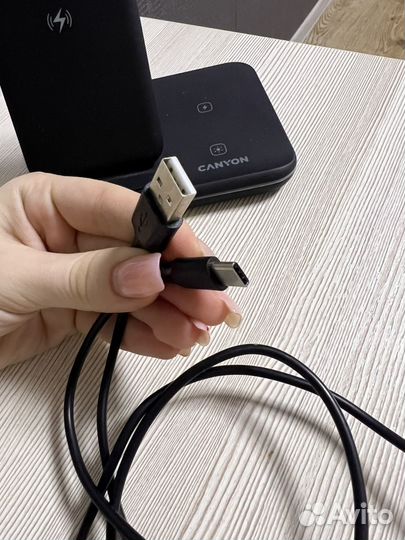 Беспроводная зарядка для iPhone 3в1