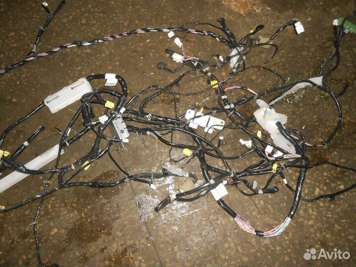 Электропроводка салона (Nissan Pathfinder)