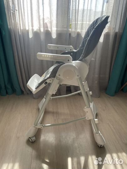 Детский стульчик для кормления